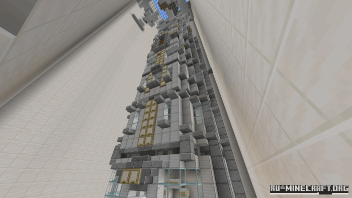 Геймплей The Triangle Parkour с прыжками по платформам в Minecraft PE