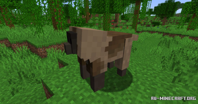 Красивый пейзаж Minecraft с горами, лесом и рекой