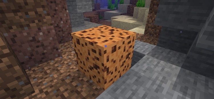 Группа игроков в Minecraft строит замок вместе