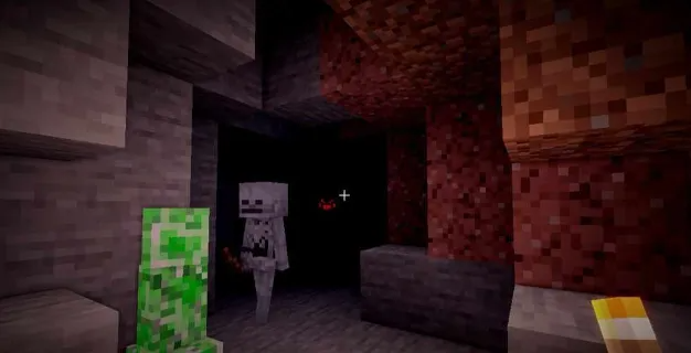 Интерфейс крафта в Minecraft с верстаком и созданием меча