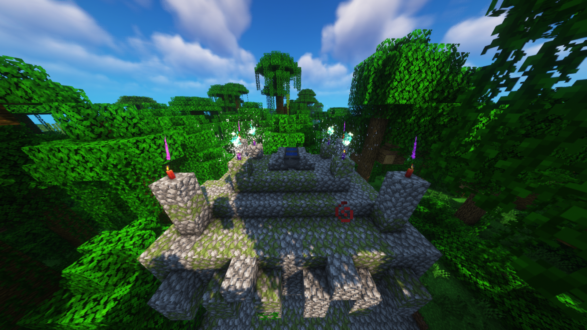 Красивый ночной пейзаж в Minecraft с постройками и факелами