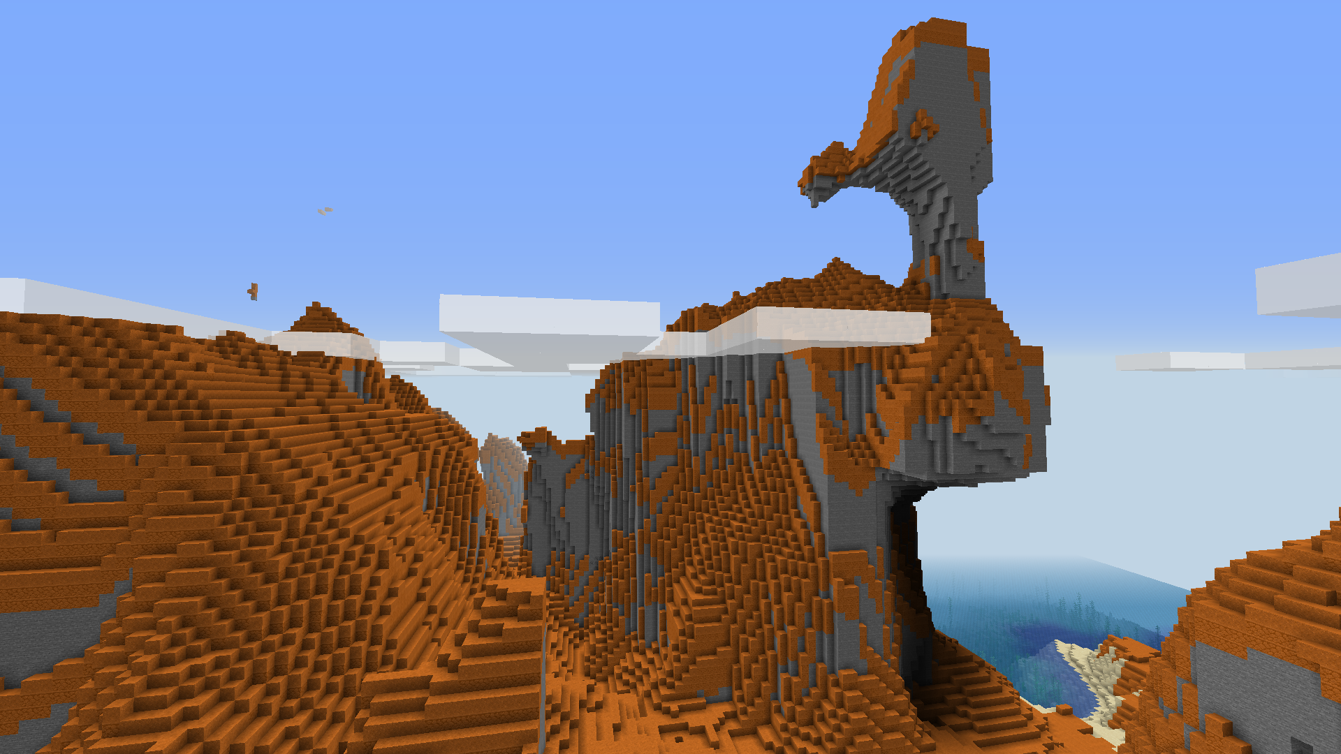 Игрок летает на элитрах над огромным городом в Minecraft