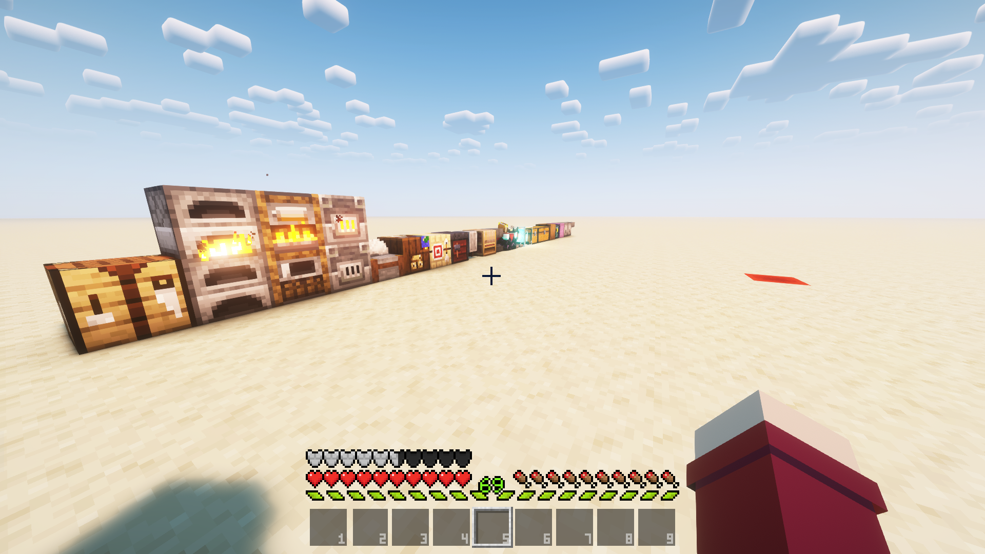 Главный экран Minecraft с кнопками одиночной и сетевой игры