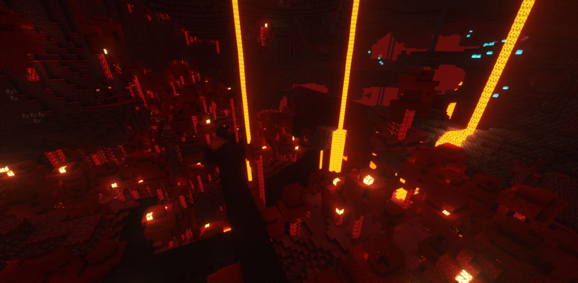 Игрок исследует гигантские пещеры с кристаллами в Amplified Nether