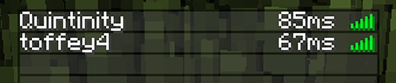 Сравнение стандартного отображения пинга и Better Ping Display в Minecraft