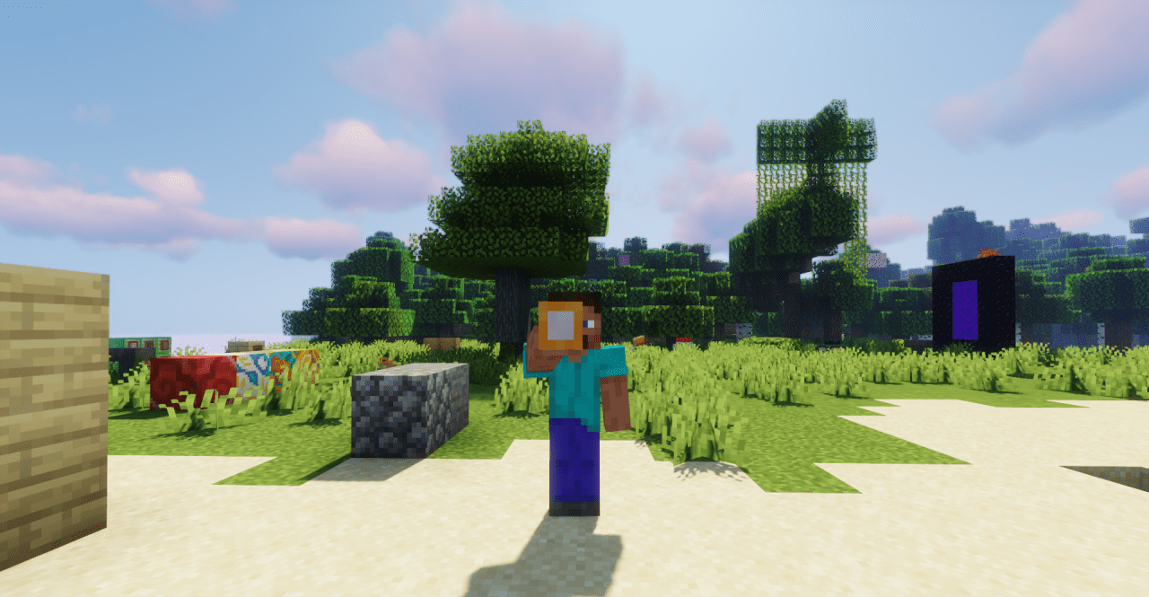 Сравнение стандартной и улучшенной подзорной трубы в Minecraft