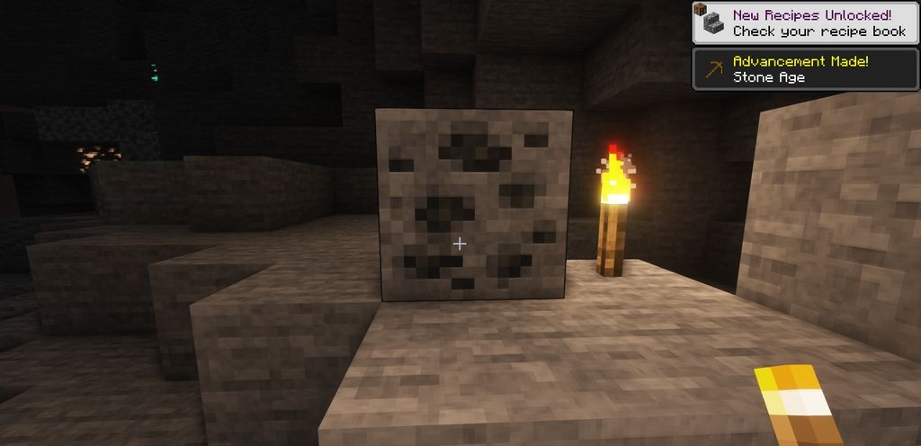 Горный биом в Minecraft с глубокими пещерами и водопадами
