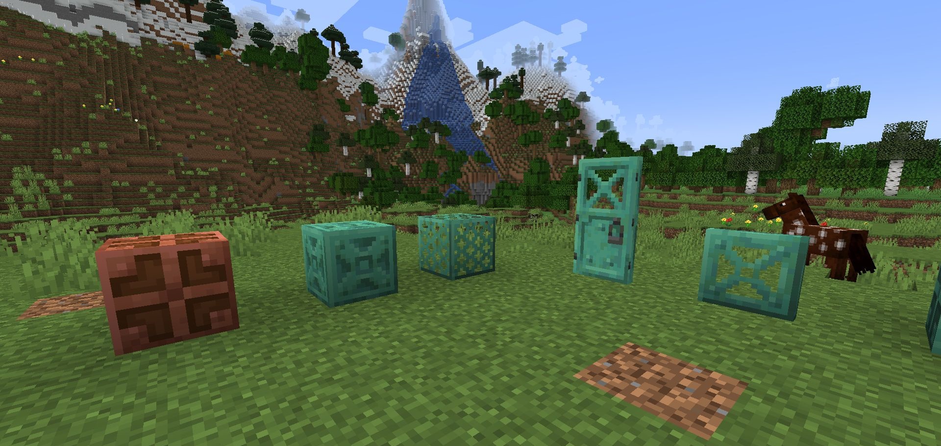 Пример использования медных блоков в постройках Minecraft