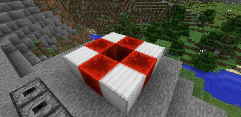 Игрок взаимодействует с Ender-Rift через специальный терминал в Minecraft