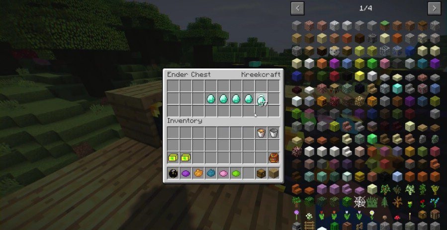 Игрок использует Ender Storage для организации склада в Minecraft