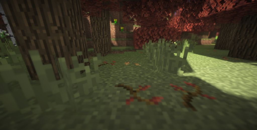 Текстуры осеннего леса в Minecraft с желтыми и красными листьями