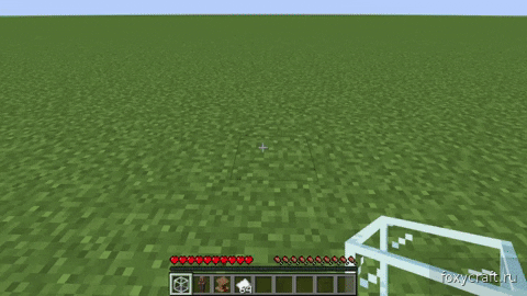 Игрок исследует пустынный храм в Minecraft