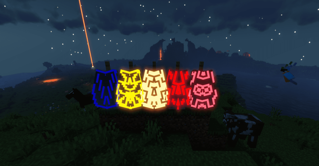 Игрок в светящихся элитрах парит над ночным ландшафтом Minecraft