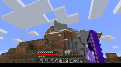 Игрок использует штурмовой крюк в Minecraft