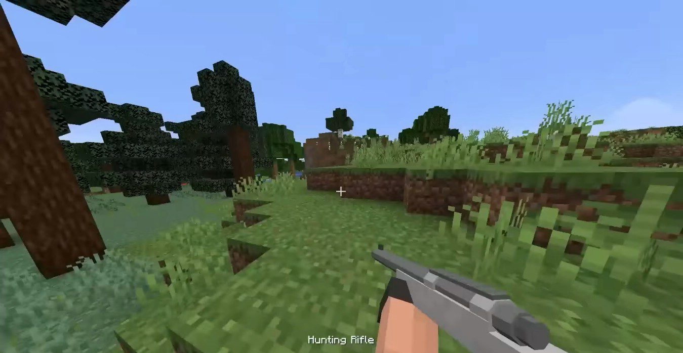 Игрок использует снайперскую винтовку из мода Gun Expansion в Minecraft