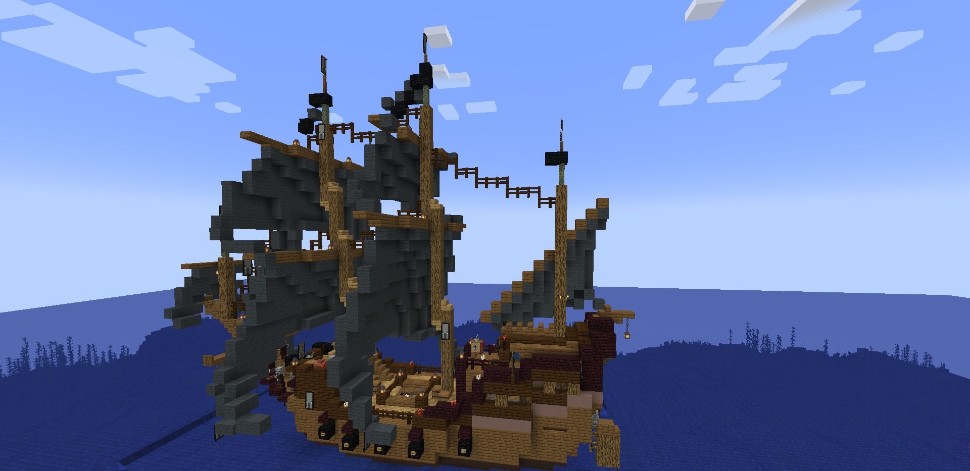 Скриншот битвы с Иллагерами на палубе корабля в Minecraft