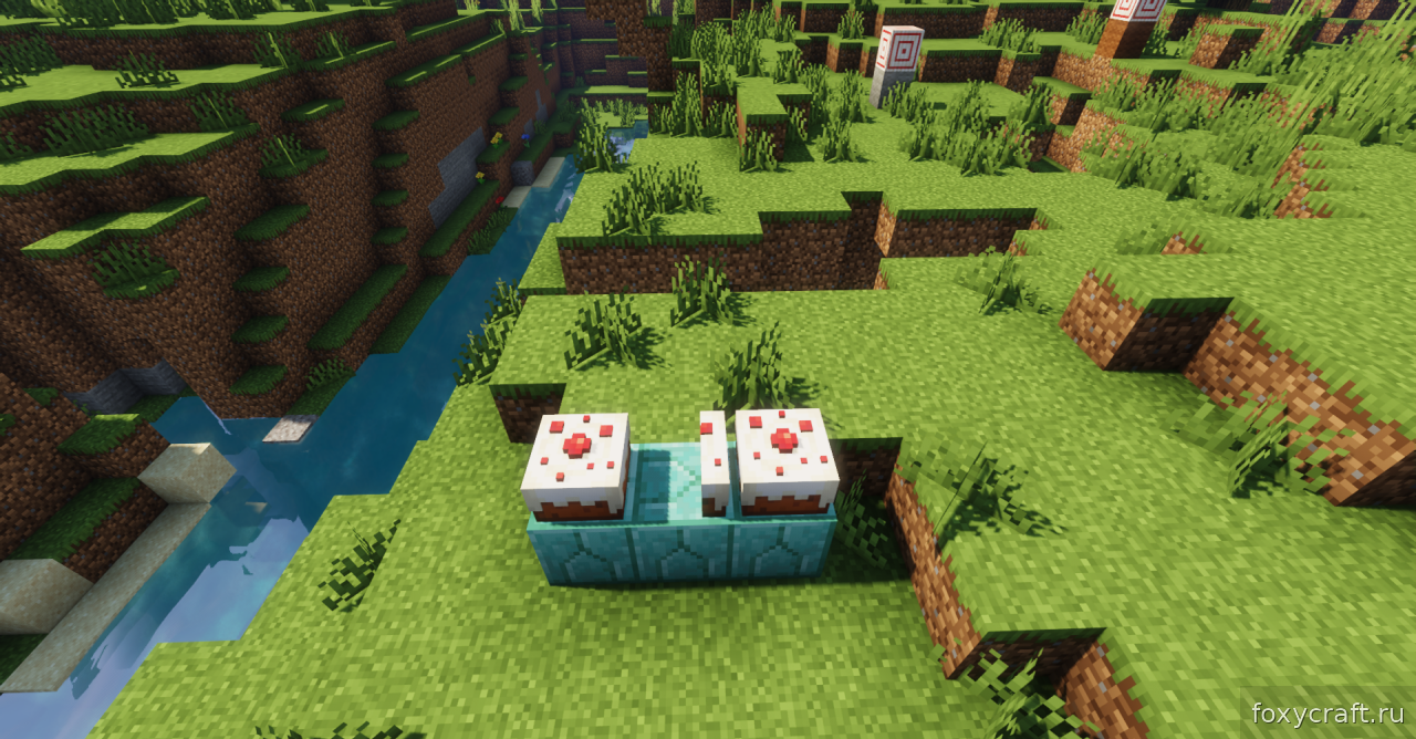 Улучшенный торт в разных ракурсах в Minecraft с текстур-паком