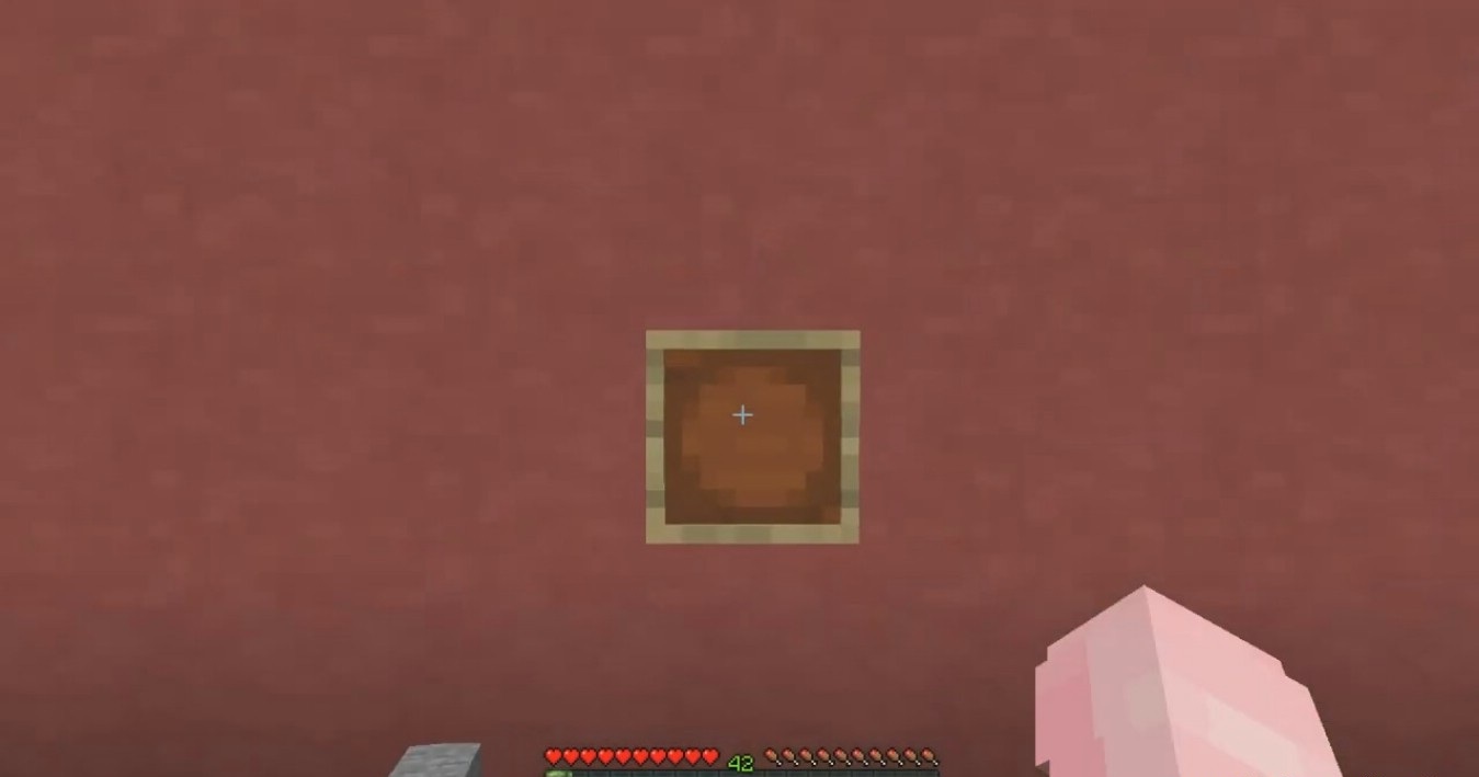 Невидимые рамки в Minecraft для создания скрытых дверей и переключателей