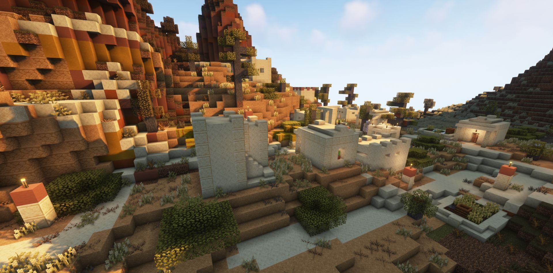 Сравнение обычного и модифицированного Minecraft с новыми биомами