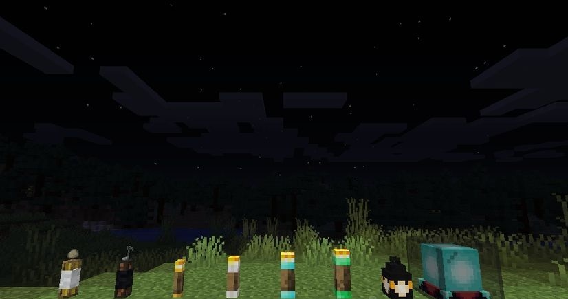 Игрок крафтит магические факелы в верстаке Minecraft