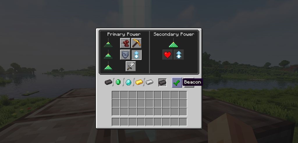 Сравнение обычного маяка и улучшенного незеритового в Minecraft