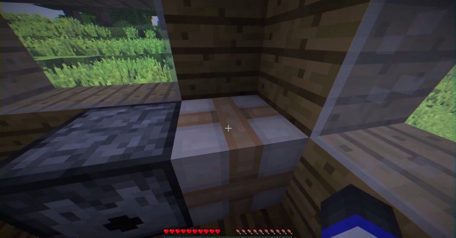 Игрок использует упаковочную ленту на сервере Minecraft в мультиплеере
