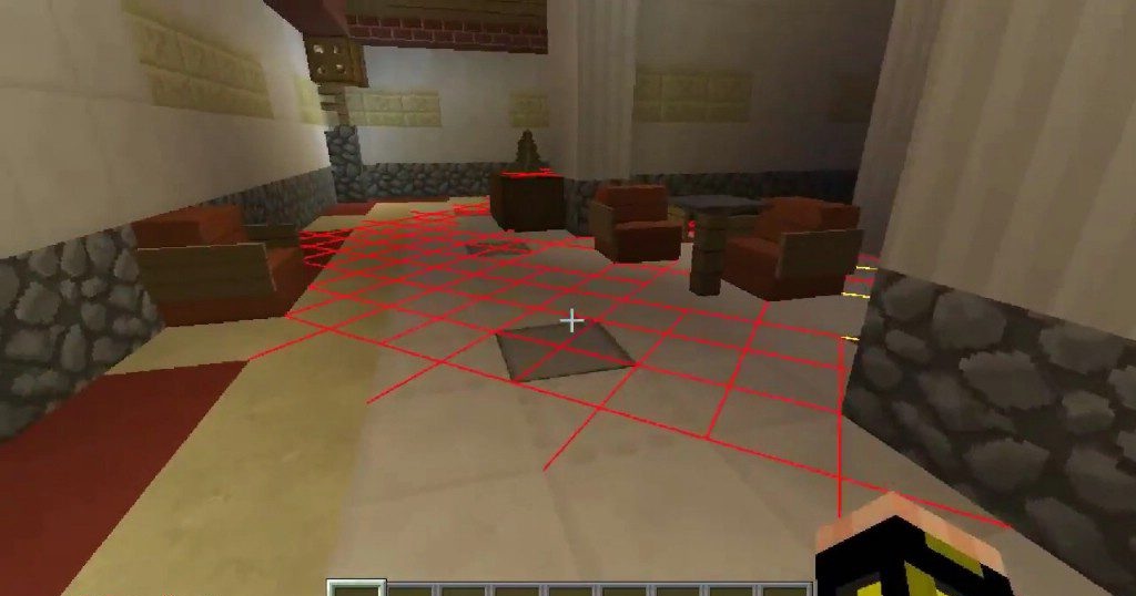 Ночной пейзаж в Minecraft с модом Peaceful Surface, где игрок спокойно гуляет без угрозы нападения