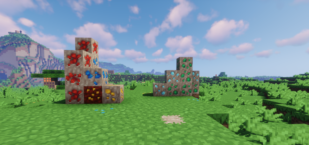 Сравнение стандартной графики Minecraft и улучшенной версии с модами