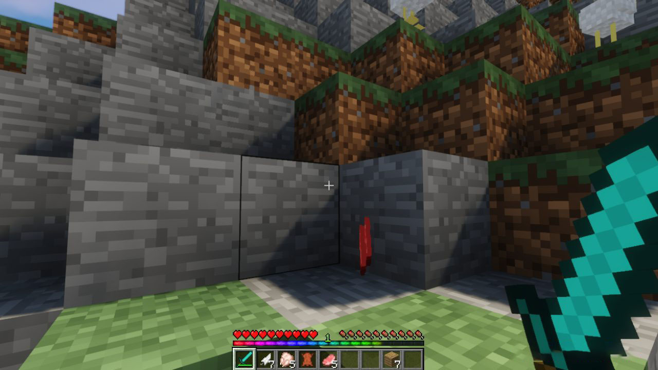 Яркий интерфейс Minecraft с радужными элементами HUD