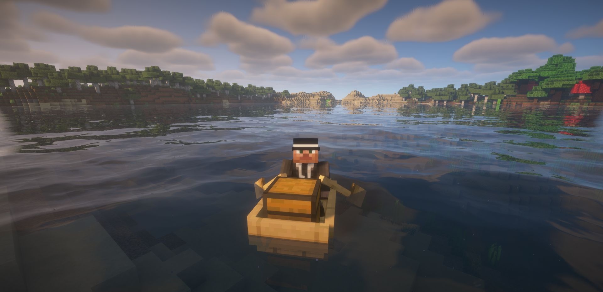 Сравнение обычной и модифицированной лодки в Minecraft