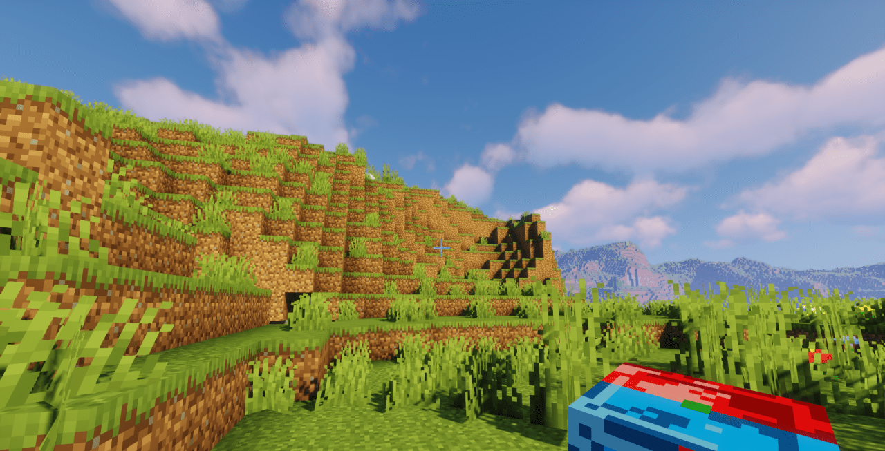 Сравнение стандартного незерита и нового красного варианта в Minecraft