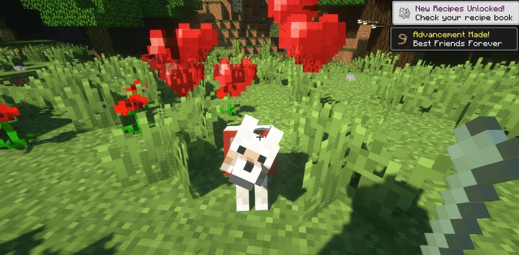 Игровой процесс с модом Respawnable Pets: игрок вызывает собаку рядом с кроватью в биоме леса
