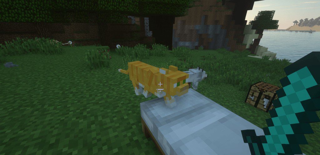 Игрок с собакой в горах Minecraft: безопасное путешествие с модом Respawnable Pets