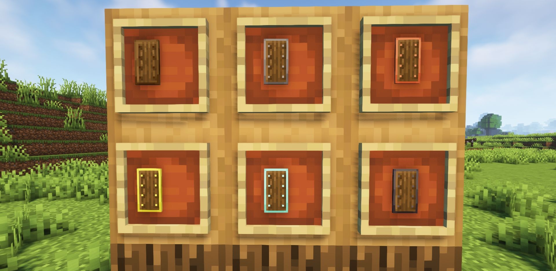 Сравнение характеристик разных щитов в инвентаре Minecraft