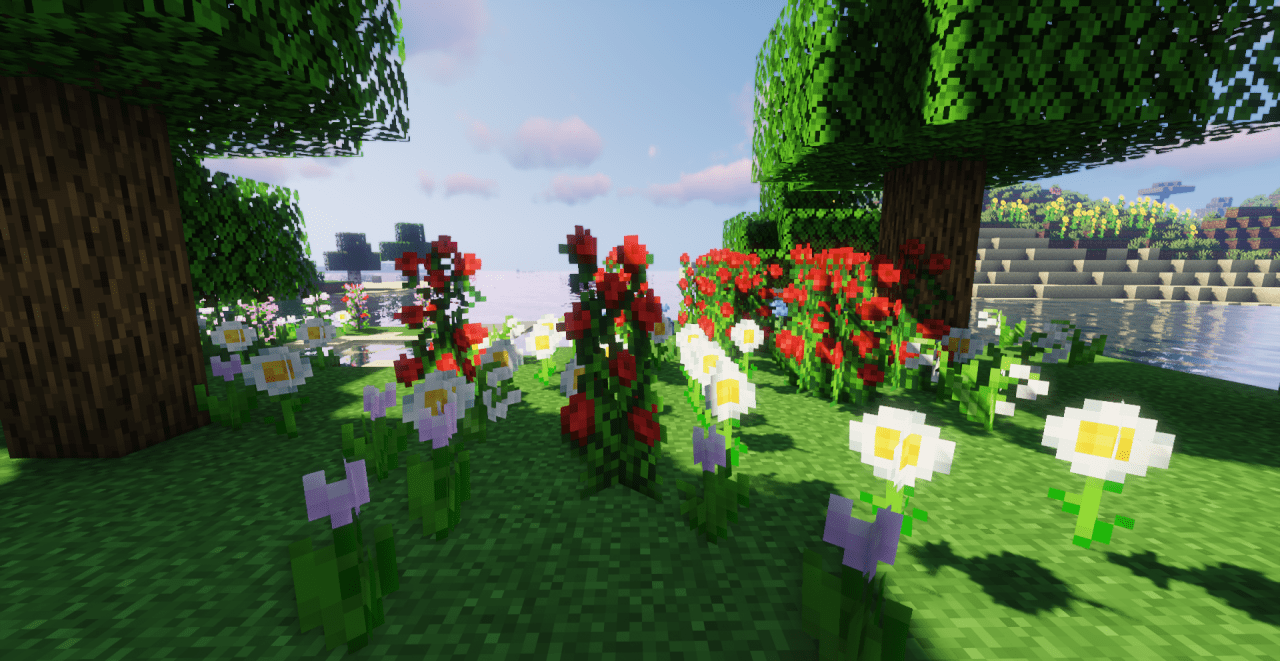 Яркие цветы в Minecraft с текстур-паком Spring Flowers в лесном биоме
