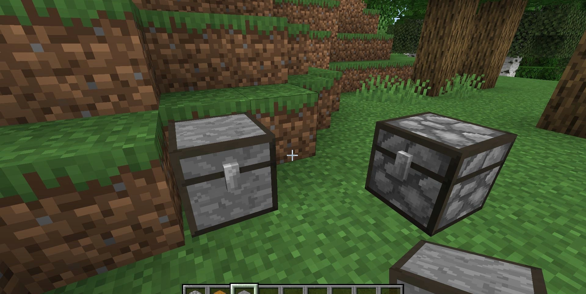 Каменный сундук в подземелье Minecraft