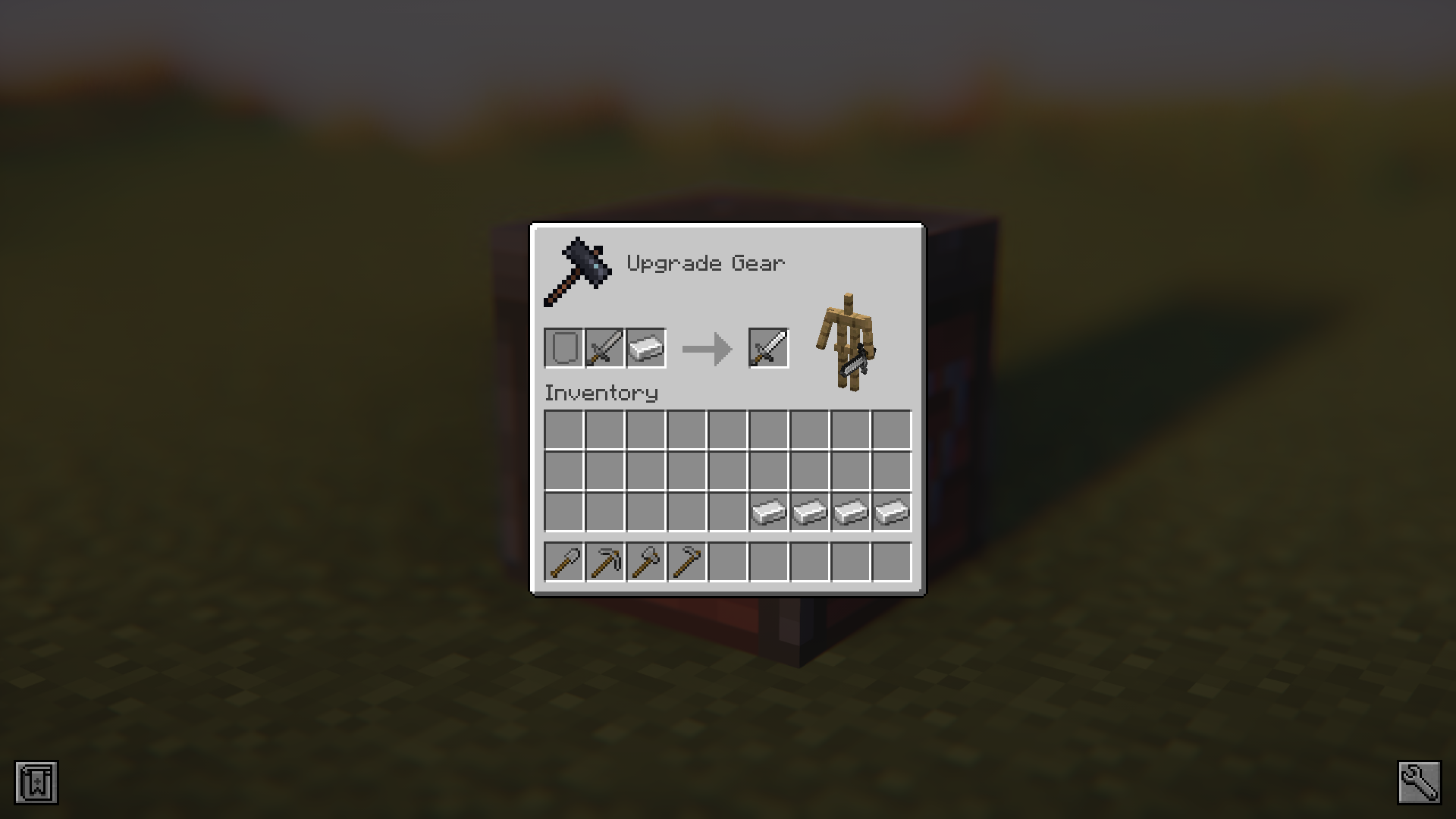 Процесс улучшения каменной кирки до железной в Minecraft с помощью мода