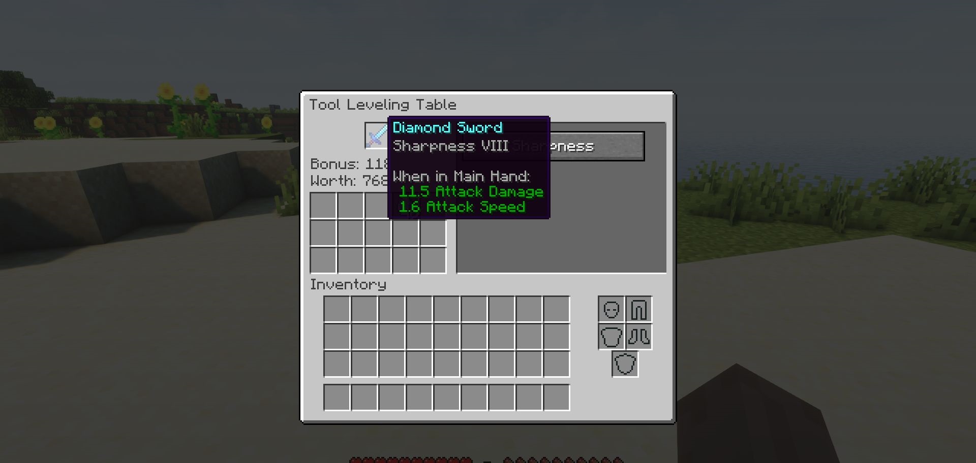Сравнение обычного и прокачанного меча в Minecraft с модом Tool Leveling