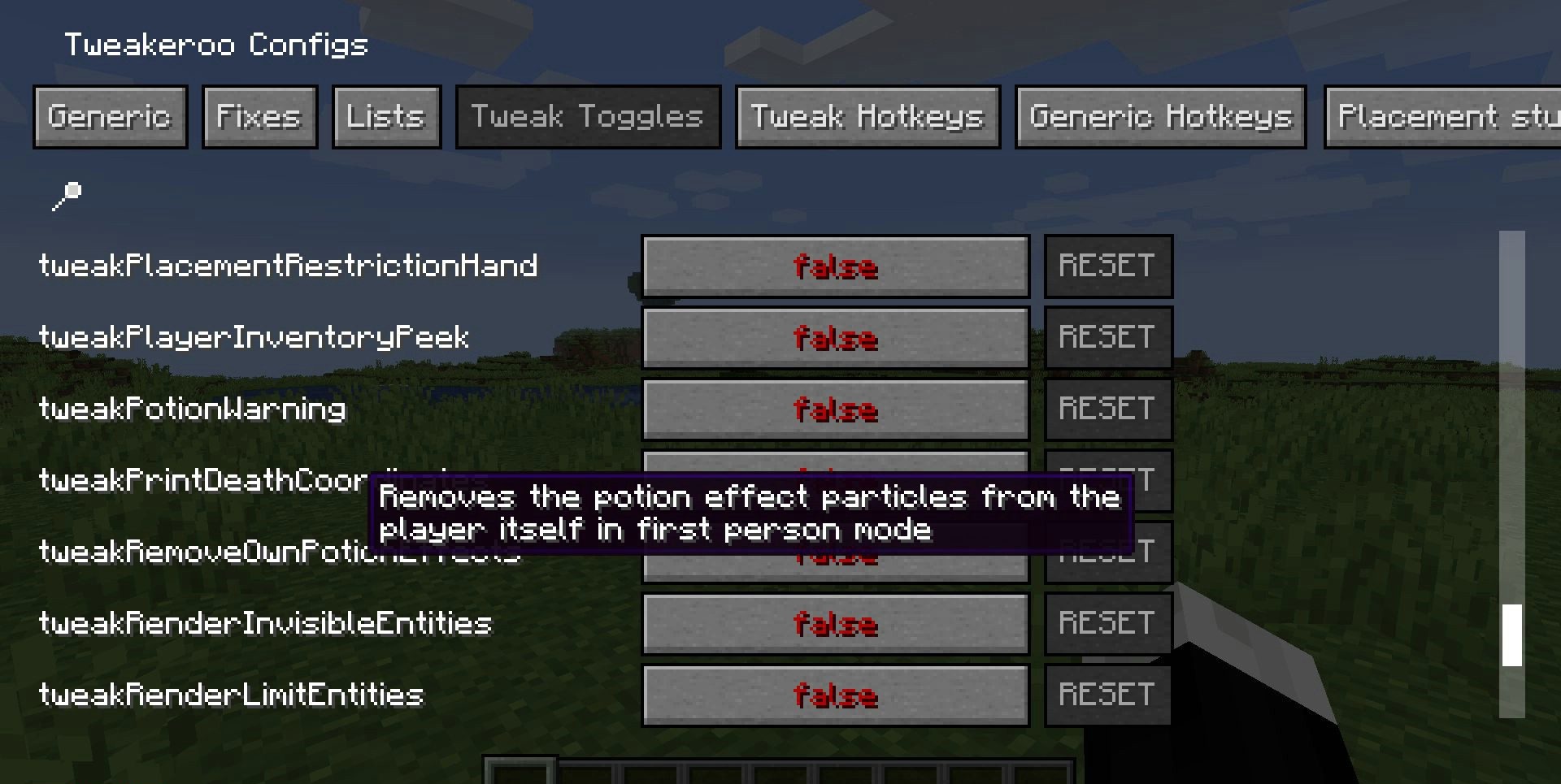 Настройки мода Tweakeroo в меню Minecraft с различными опциями