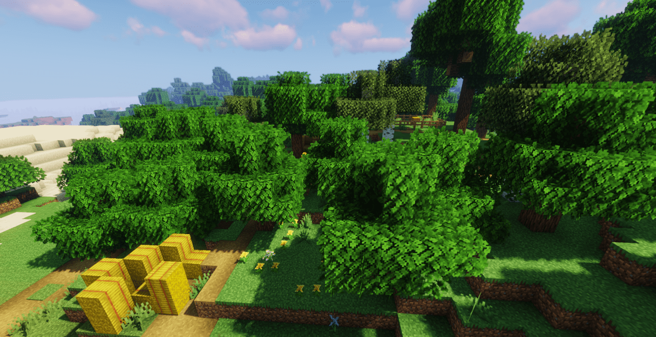 Сравнение обычных и улучшенных листьев в Minecraft с модом Vanilla Bushy Leaves