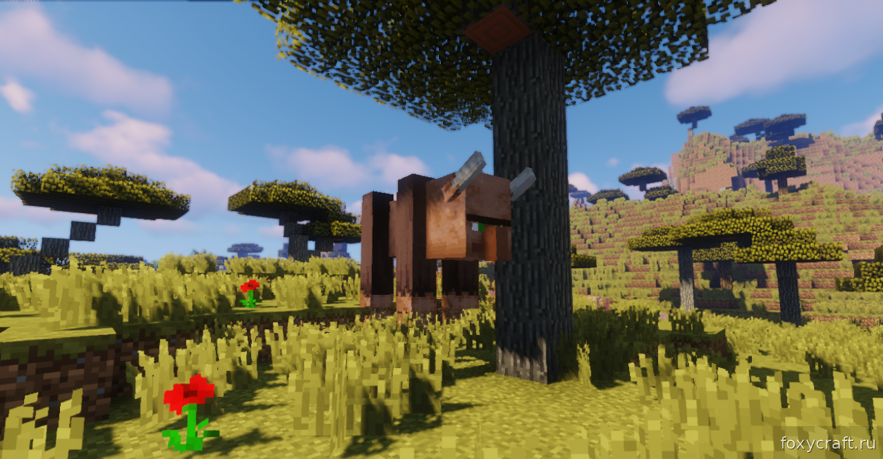 Игрок наблюдает за разрушителем с текстурой жителя в ночном лесу Minecraft