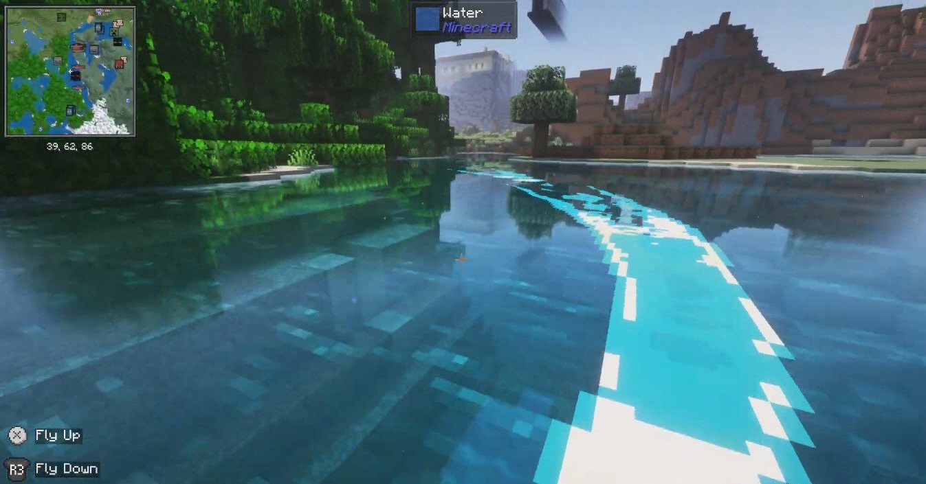 Вид сбоку на лодку в Minecraft с модом Wakes, оставляющую волны на воде