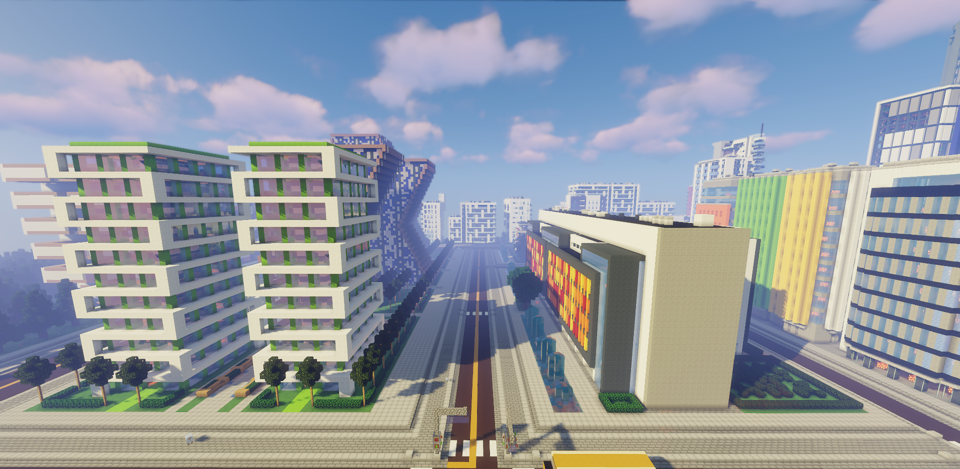 Городская локация ColoradoRiver в Minecraft с высокими зданиями и дорогами