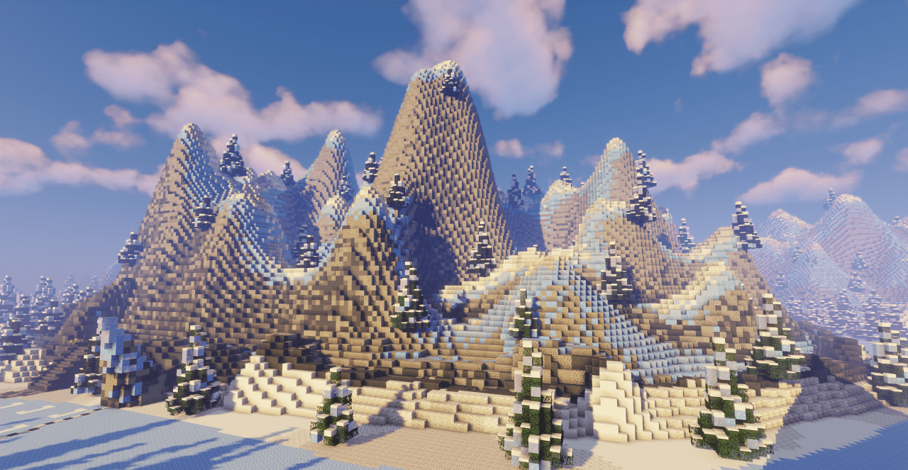 Ледяной замок в Minecraft с подсветкой факелами