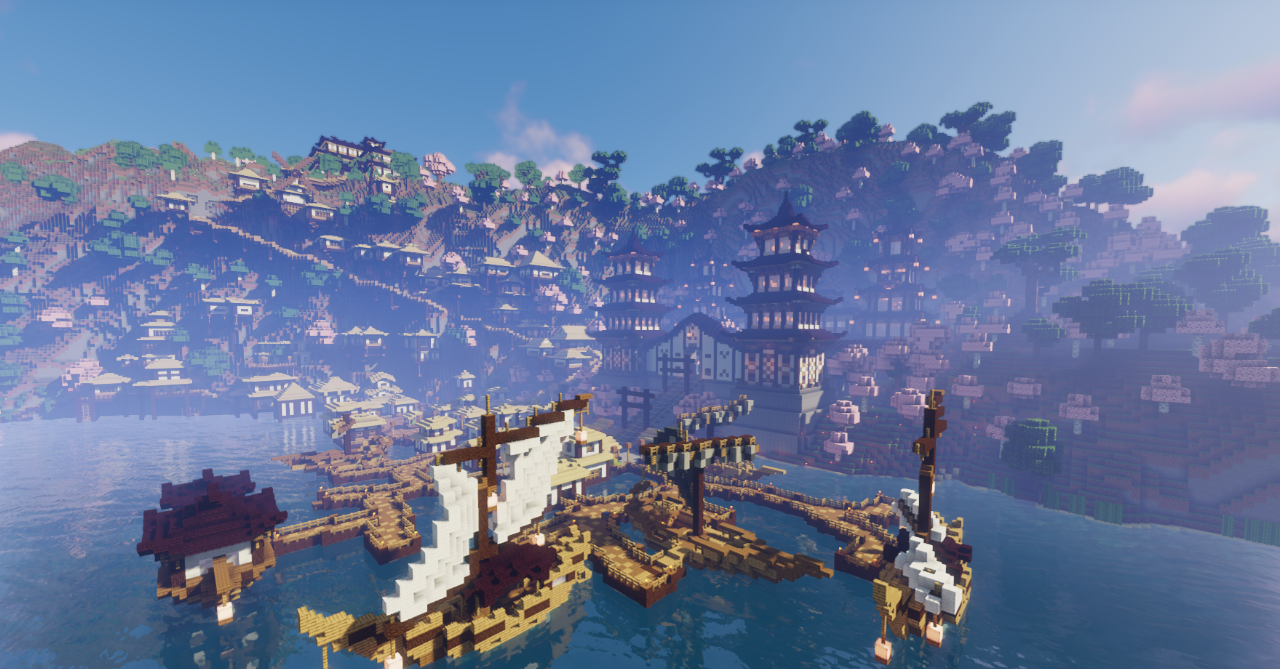 Ночной вид японского города в Minecraft с фонарями и водоёмами