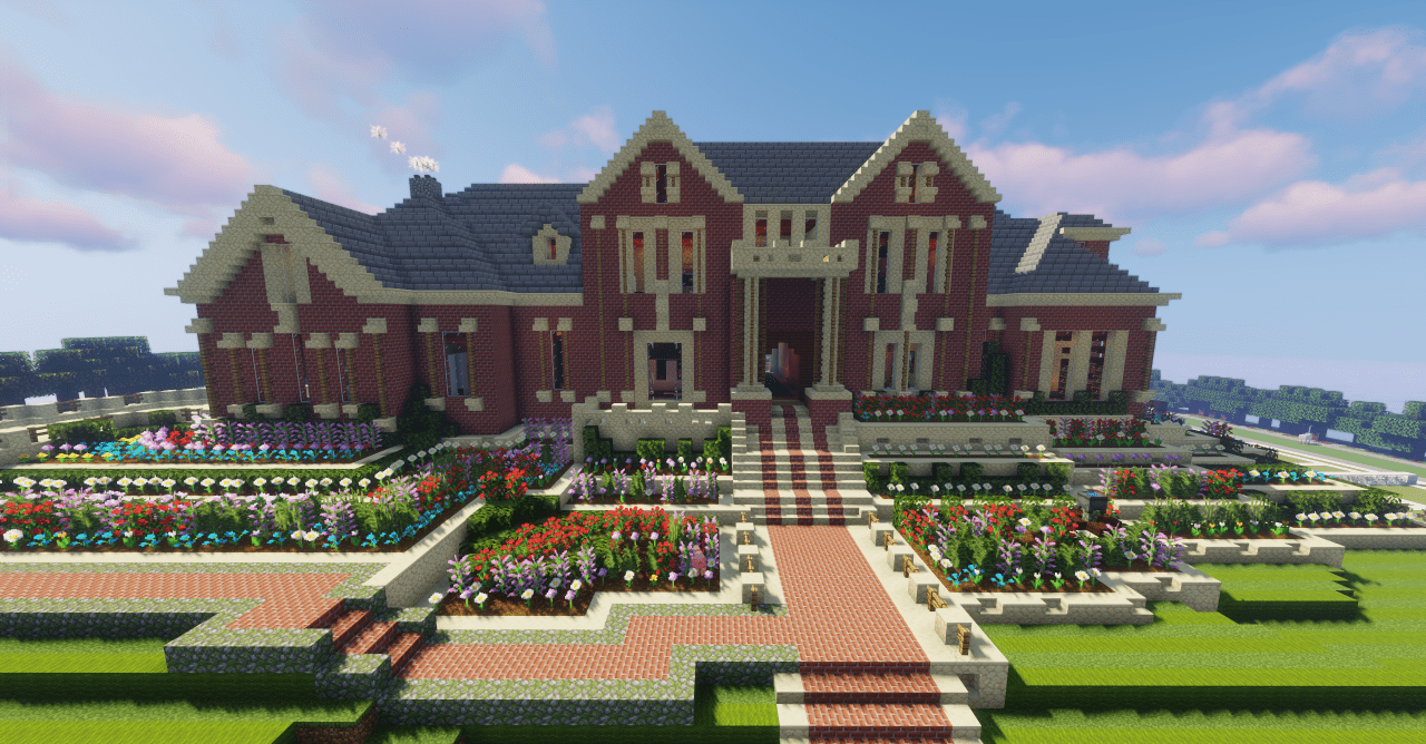 Вид на сад и задний двор Luxury Brick Mansion в Minecraft с фонтаном и зелеными насаждениями