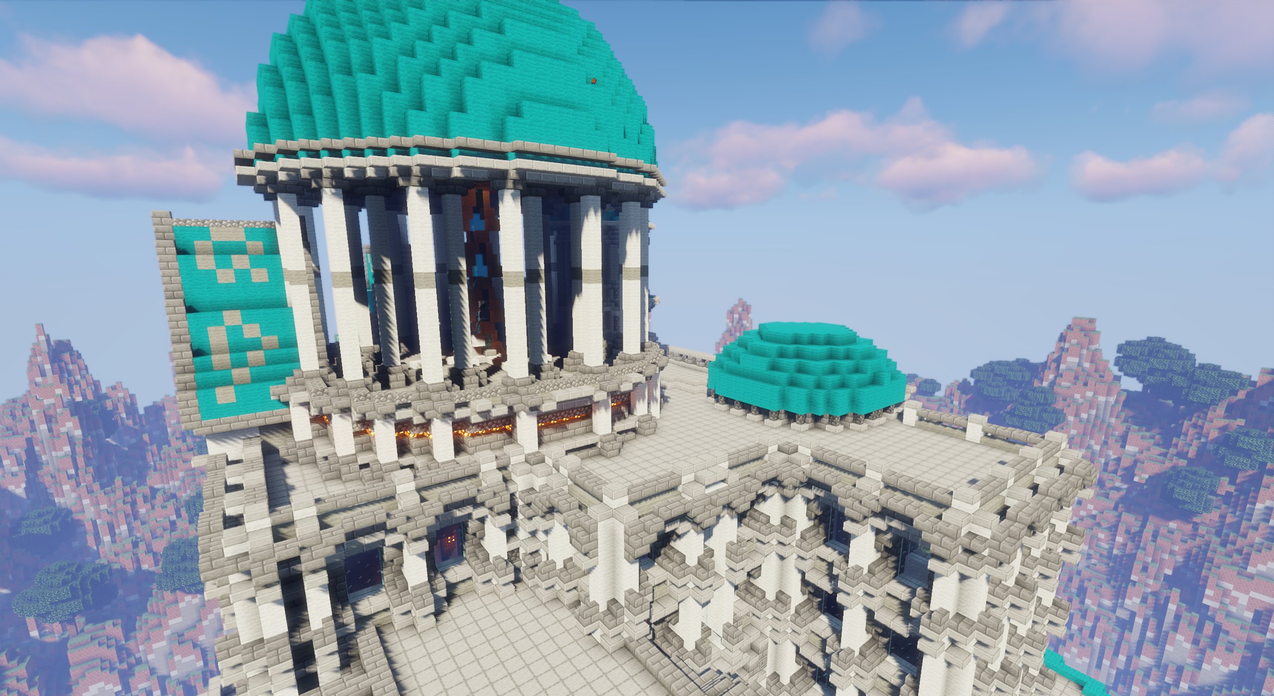 Детализированная постройка в стиле фэнтези в Minecraft с башнями и мостами